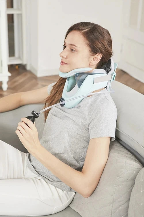 Adjustable Cervical Neck Traction Device – Air Pump Neck Stretcher Collar for Spine Alignment & Pain Relief