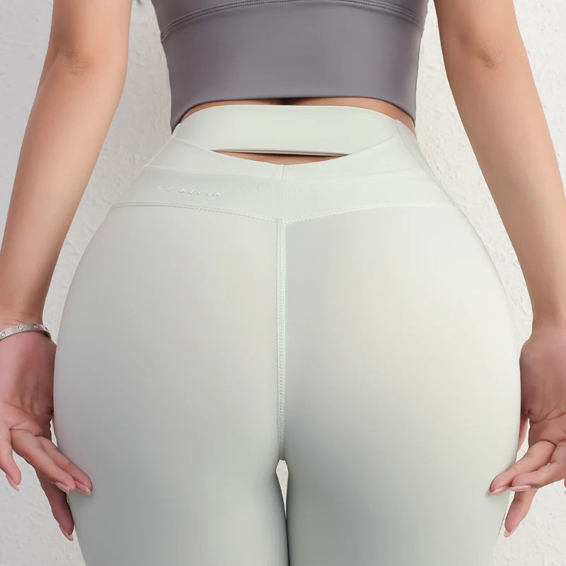 2024 Seamless Peach-Lift Yoga Pants – High-Waist Breathable Fitness Leggings for Women
